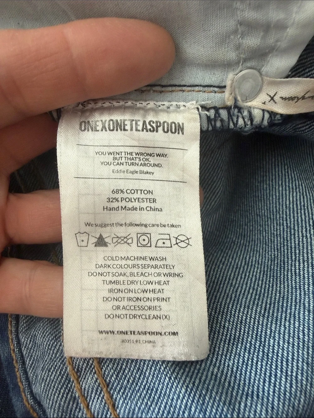 One Teaspoon NO 2’s Low Rise Jean Shorts 8” Rise Raw Curved Hem Sz 25 Distressed